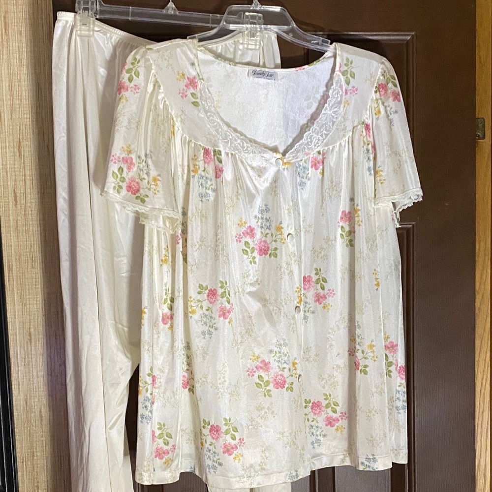 Vanity Fair Floral Nightgown and Pants Set- L New